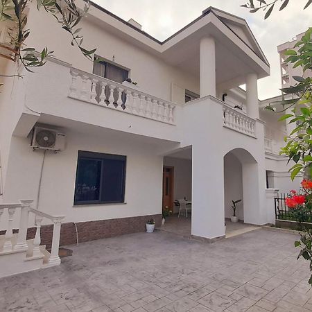 Villa Kurti ดูร์เรส ภายนอก รูปภาพ